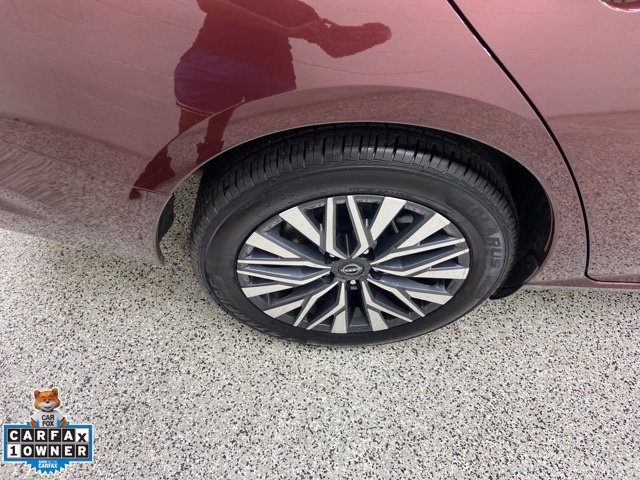 Used 2025 Nissan Altima 2.5 SV FWD image 12