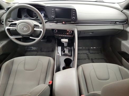Used 2023 Hyundai Elantra SEL FWD image 14