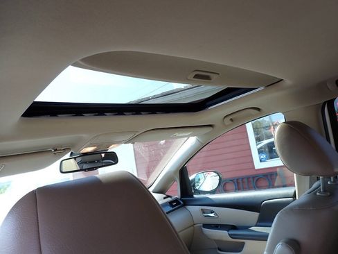 Used 2014 Honda Odyssey EX-L image 9