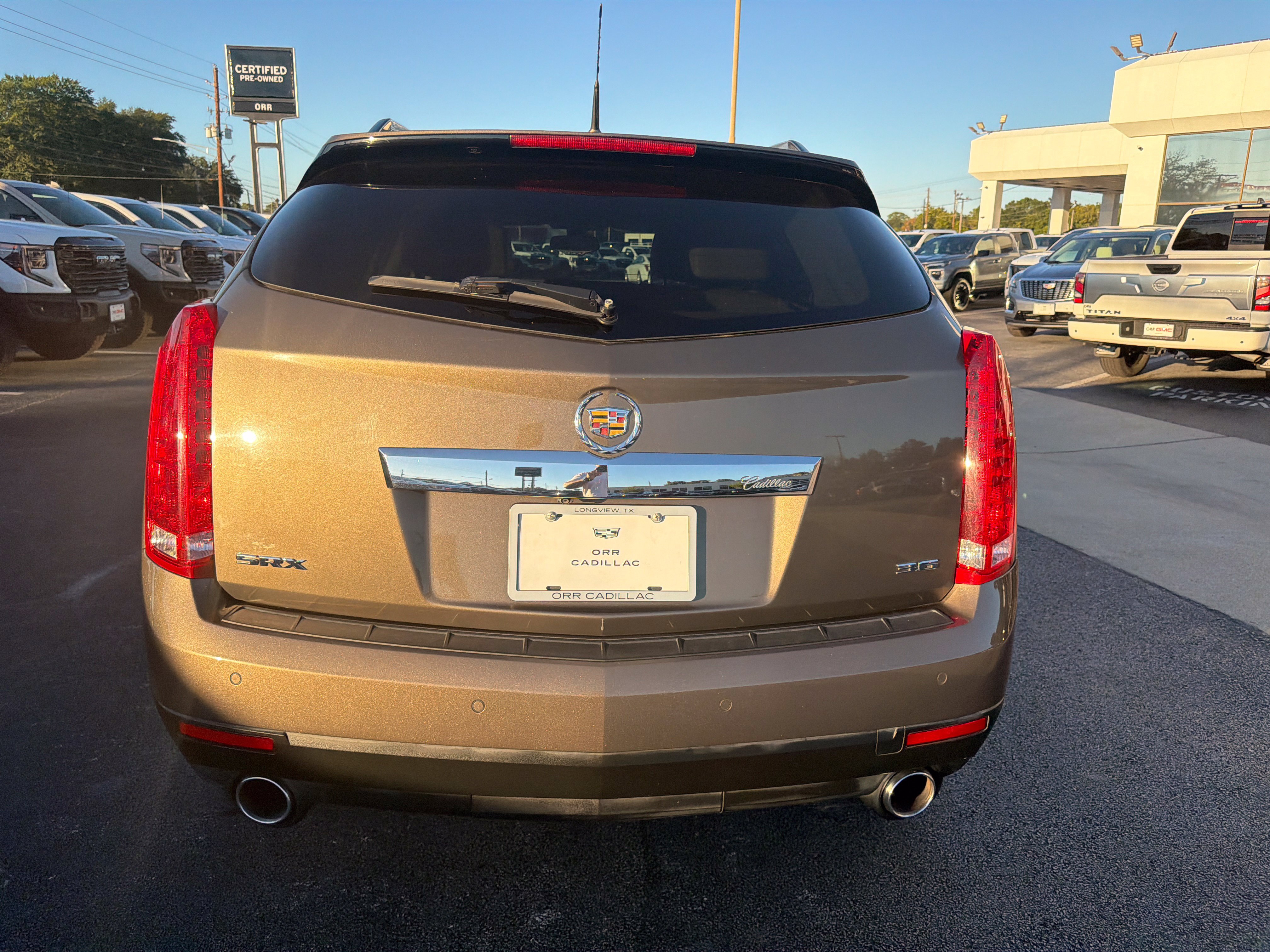 Used 2014 Cadillac SRX Luxury FWD image 6