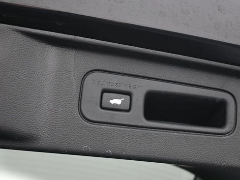 Certified 2025 Honda Pilot EX-L image 31