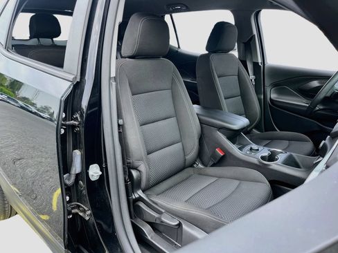 Used 2024 GMC Terrain SLE w/ Driver Convenience Package FWD image 26