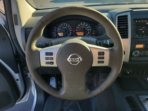 Used 2014 Nissan Frontier SV w/ SV Value Truck Package image 19