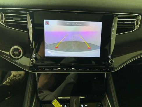 Used 2022 Jeep Wagoneer Series II w/ Premium Group I image 21