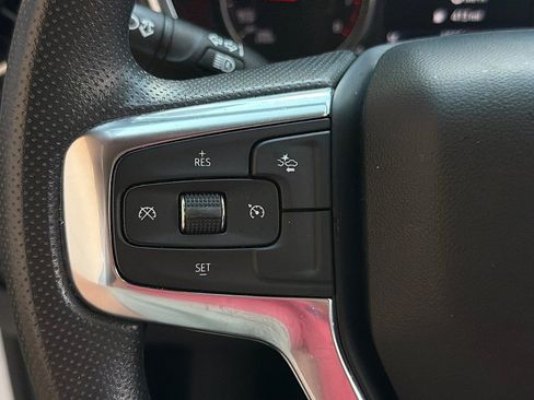 Used 2025 Chevrolet Blazer LT AWD/4WD image 17
