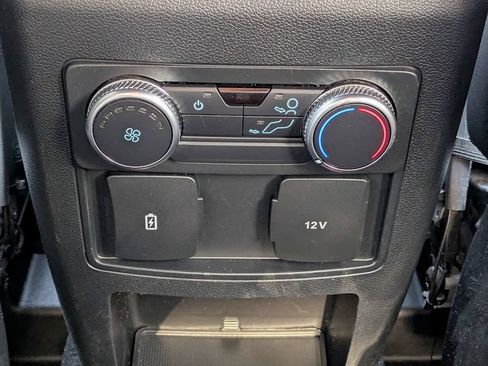 Used 2020 Ford Explorer XLT w/ Equipment Group 202A RWD image 16