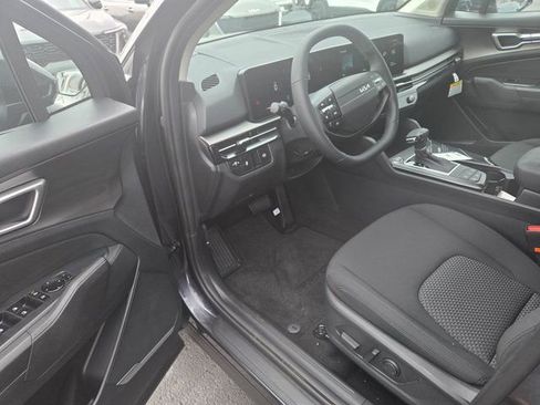 New 2026 Kia Sportage LX image 4