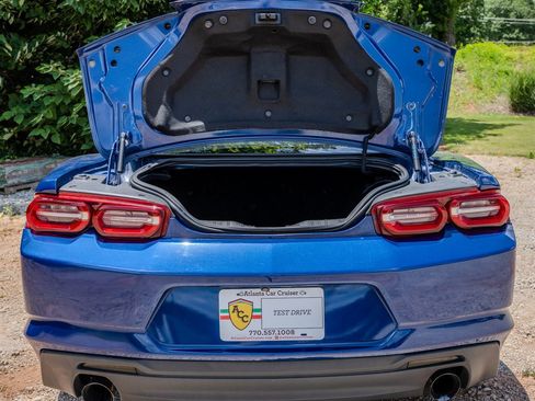 Used 2020 Chevrolet Camaro LT RWD image 9