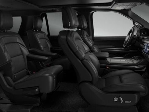 New 2026 Lincoln Navigator Reserve w/ Jet Appearance Package AWD/4WD image 28