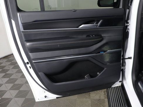 Used 2024 Jeep Grand Wagoneer L Series II w/ Quick Order Packagew 28T image 33