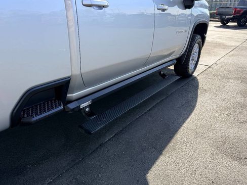 Used 2022 Chevrolet Silverado 2500 LT w/ All Star Edition image 15