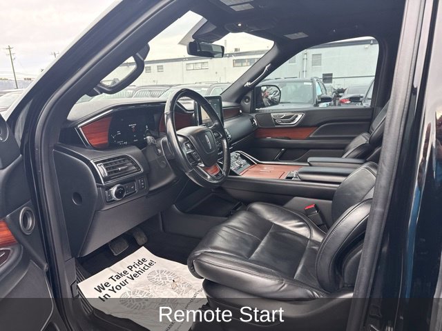 Used 2018 Lincoln Navigator Reserve w/ Technology Package AWD/4WD image 9