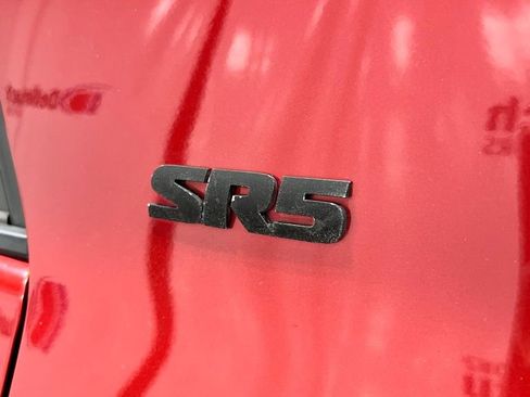 Used 2015 Toyota 4Runner SR5 image 13