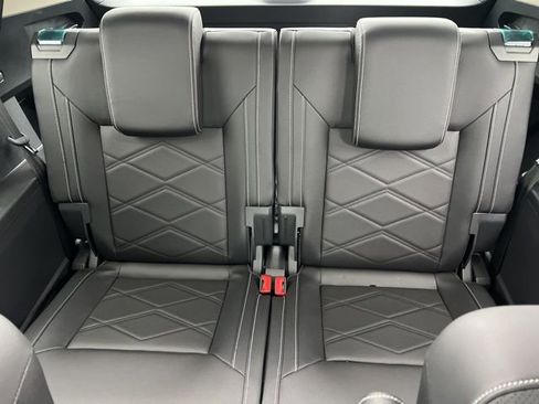 New 2026 Volkswagen Atlas SE image 9