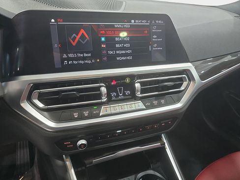 Certified 2022 BMW 330i Sedan image 17