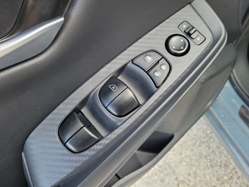 Certified 2025 Nissan Sentra SV FWD image 11