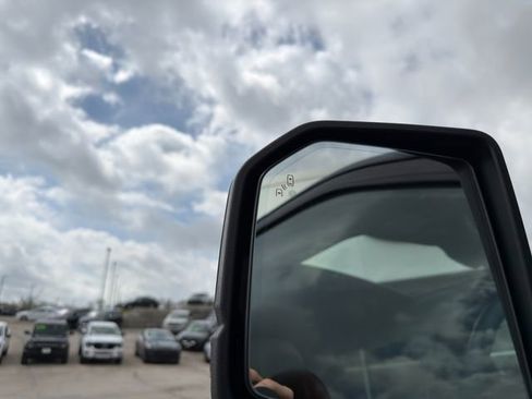 Used 2019 Ford F150 Lariat w/ Equipment Group 502A Luxury image 13