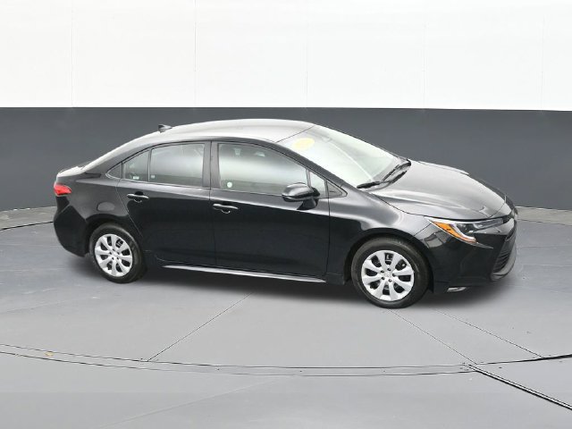 Used 2025 Toyota Corolla LE FWD image 59
