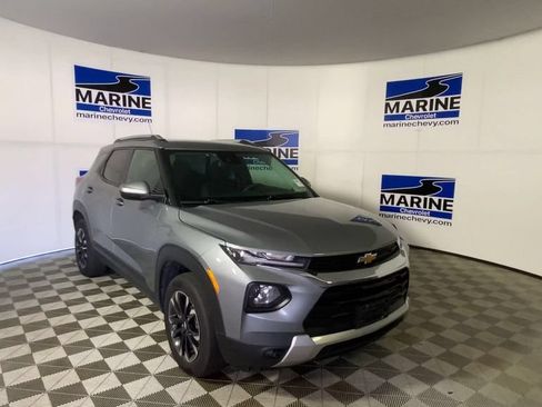 Used 2023 Chevrolet TrailBlazer LT w/ Convenience Package AWD/4WD image 4