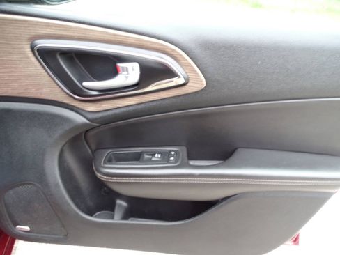 Used 2016 Chrysler 200 C w/ Premium Group FWD image 41