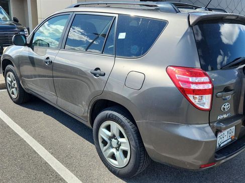 Used 2012 Toyota RAV4 4WD w/ Value Pkg image 5