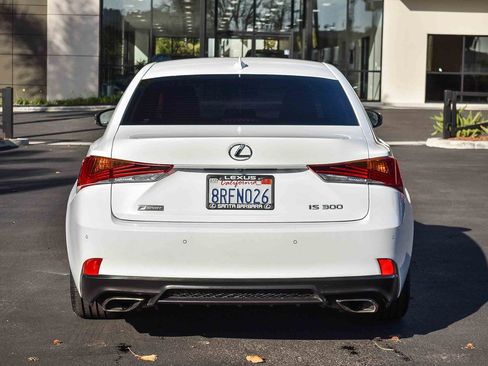 Used 2020 Lexus IS 300 F Sport w/ Blackline Edition image 5