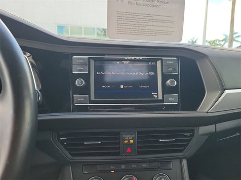 Certified 2022 Volkswagen Jetta Sport image 21