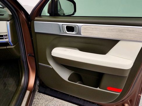 Used 2025 Hyundai Santa Fe Calligraphy AWD/4WD image 28