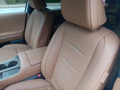 Used 2026 Hyundai Palisade Calligraphy FWD image 5
