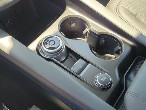Used 2026 Ford Explorer Active RWD image 10