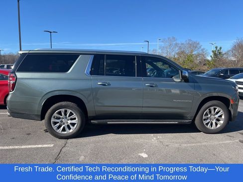 Used 2023 Chevrolet Suburban Premier image 5