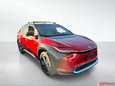 Certified 2024 Toyota bZ4X AWD w/ Weather Package image 5