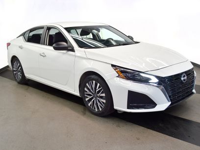 Used 2025 Nissan Altima 2.5 SV