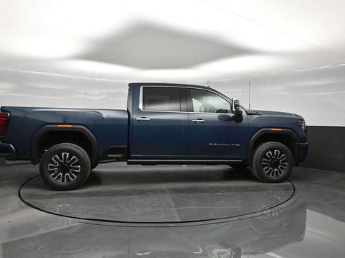New 2026 GMC Sierra 2500 Denali Ultimate w/ Max Trailering Package AWD/4WD image 9