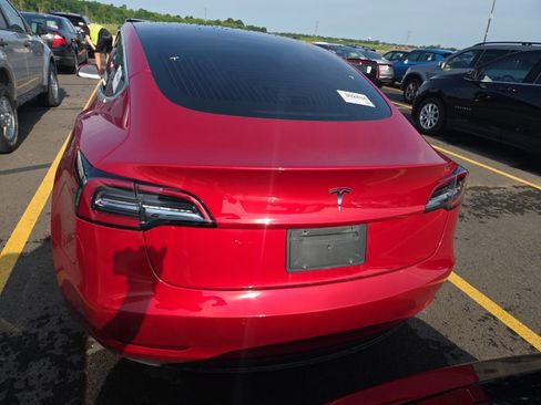 Used 2020 Tesla Model 3 Standard Range RWD image 5