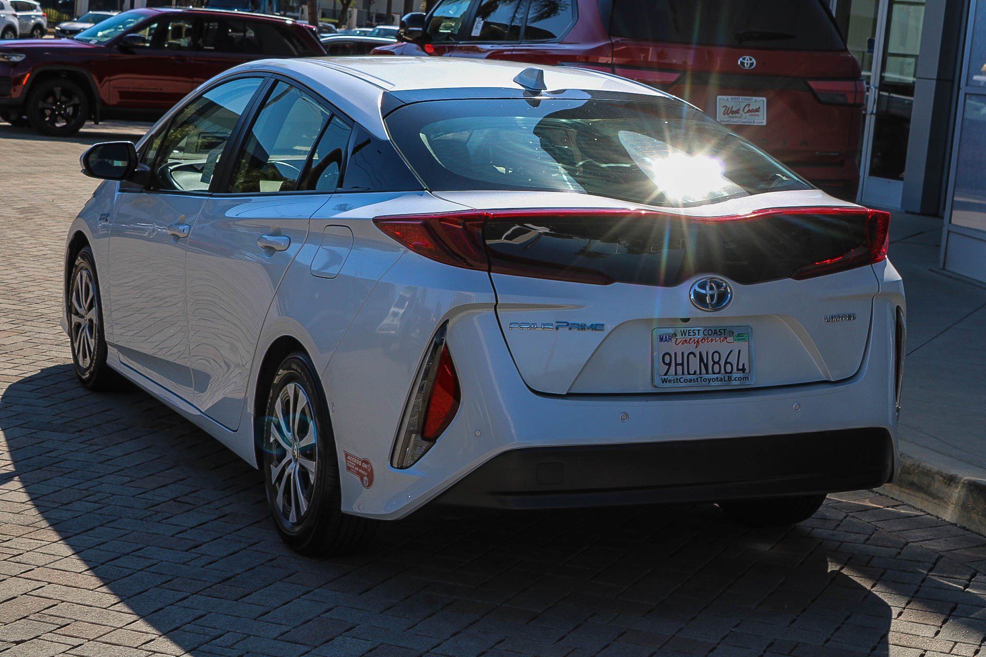 Certified 2021 Toyota Prius Prime Limited FWD image 9