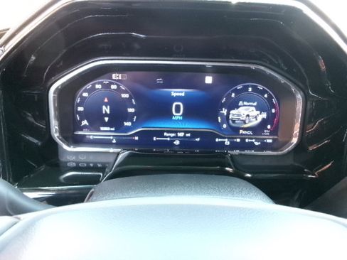 Used 2025 Chevrolet Silverado 2500 LTZ w/ LTZ Convenience Package AWD/4WD image 23