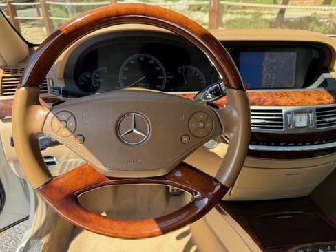 Used 2010 Mercedes-Benz S 550 image 6