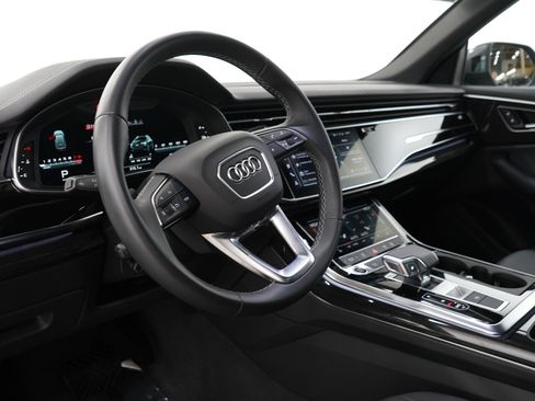 Used 2025 Audi Q8 Premium w/ Convenience Package AWD/4WD image 28
