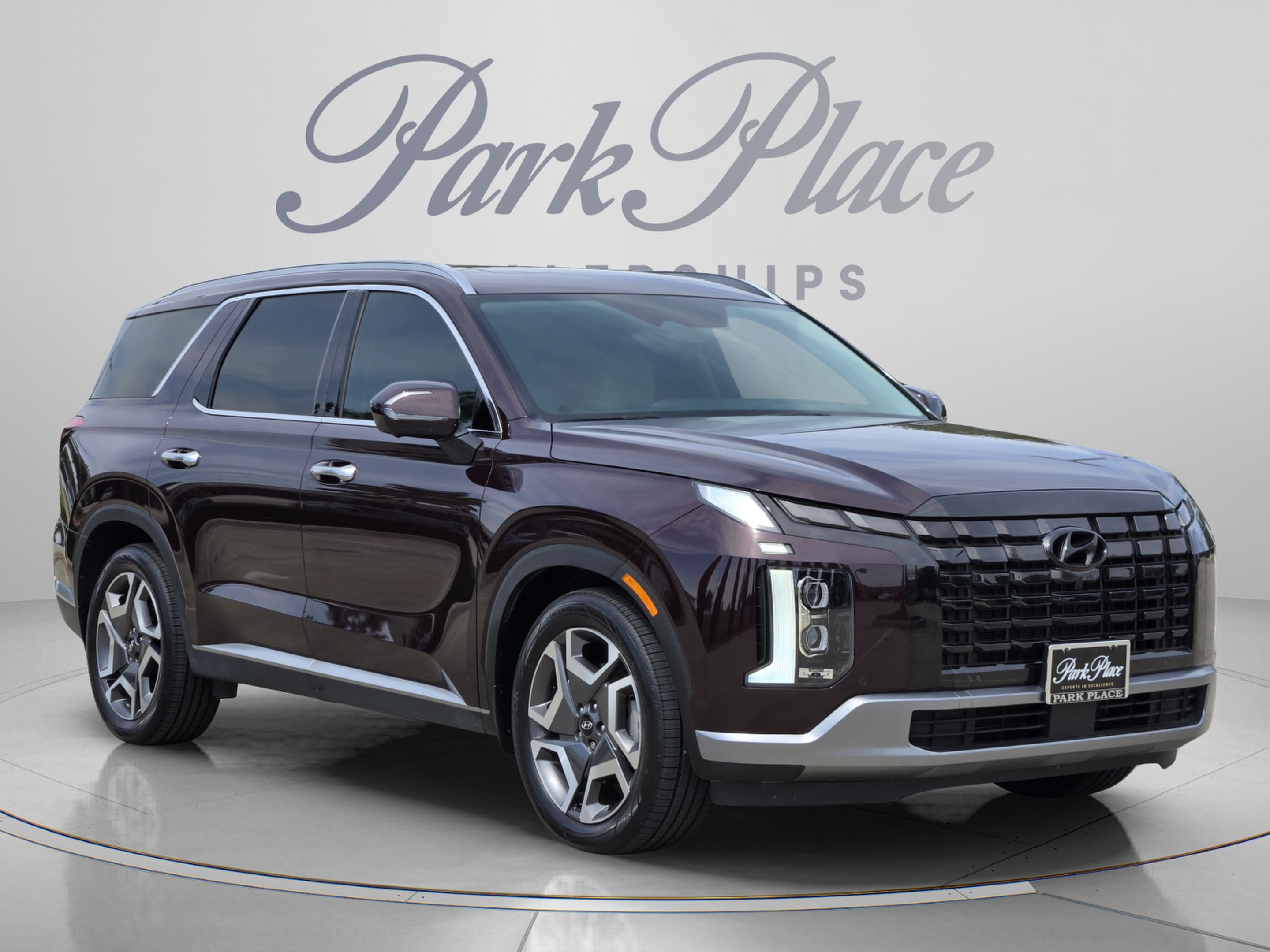 Used 2024 Hyundai Palisade Limited FWD image 7