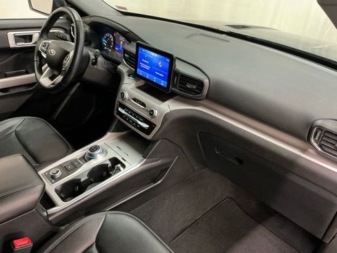 Used 2023 Ford Explorer XLT w/ Equipment Group 202A image 21