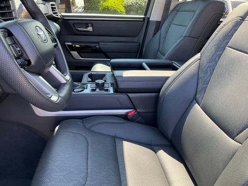 Used 2024 Toyota Tundra Limited AWD/4WD image 5