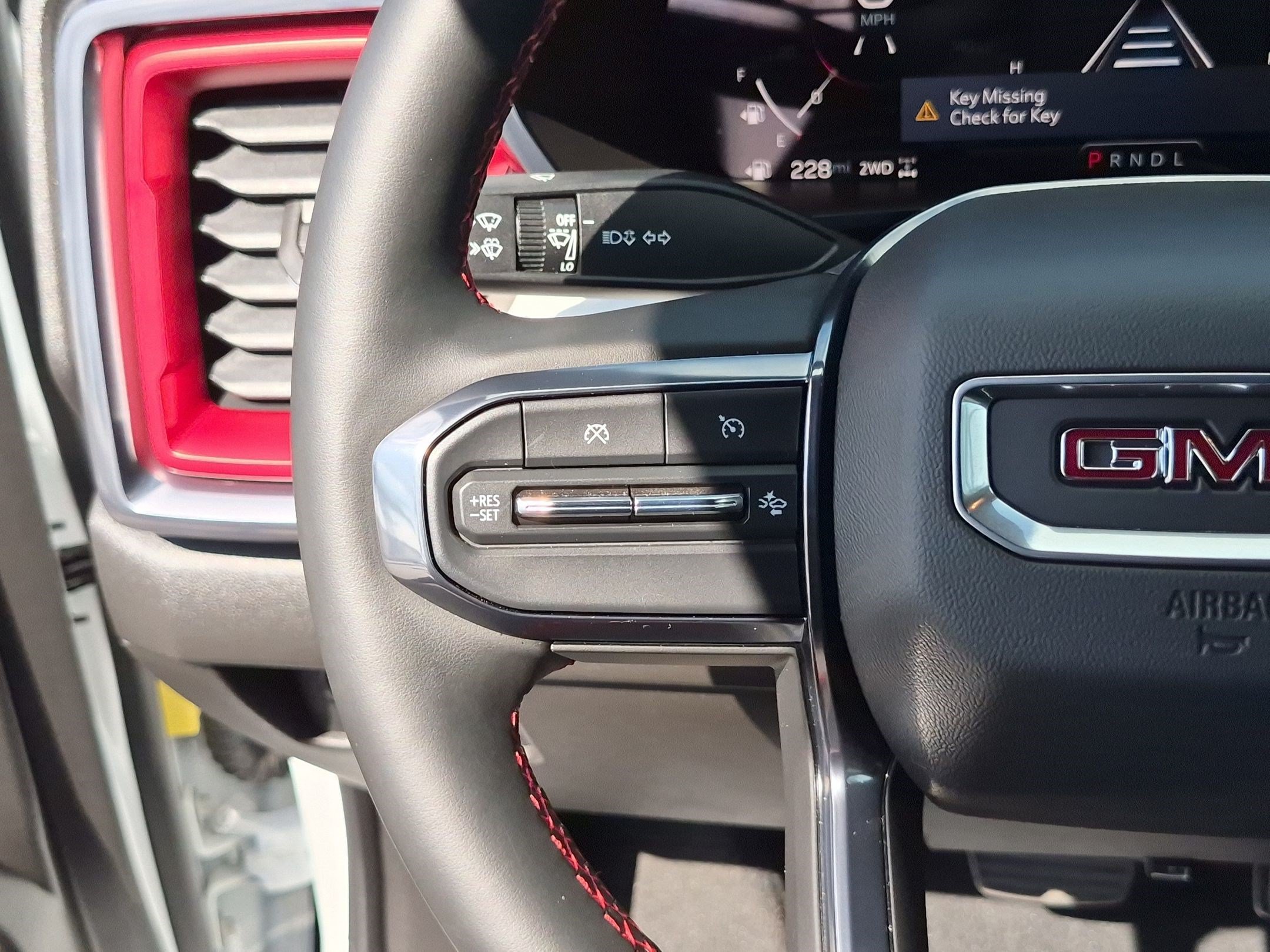 Used 2024 GMC Canyon AT4X AWD/4WD image 19