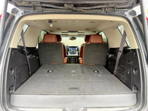 Used 2015 Cadillac Escalade Premium image 13