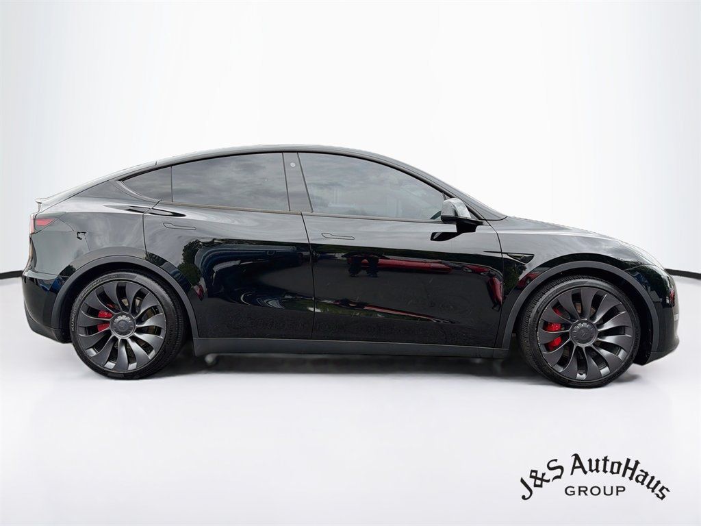Used 2023 Tesla Model Y Performance AWD/4WD image 8