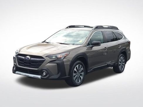 Used 2023 Subaru Outback Limited AWD/4WD image 5