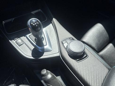 Used 2018 BMW M2 RWD image 51