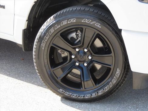 Used 2021 RAM 1500 Big Horn image 7