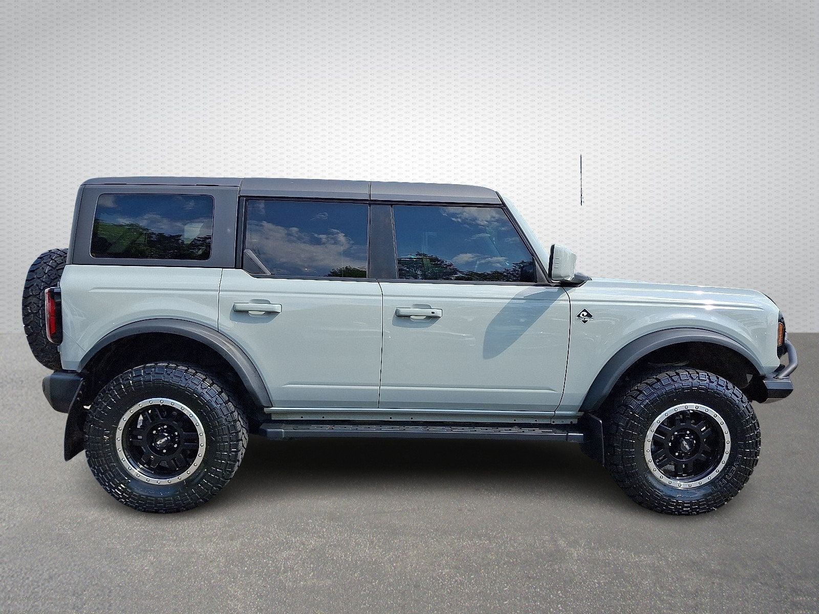 Used 2023 Ford Bronco Outer Banks AWD/4WD image 7