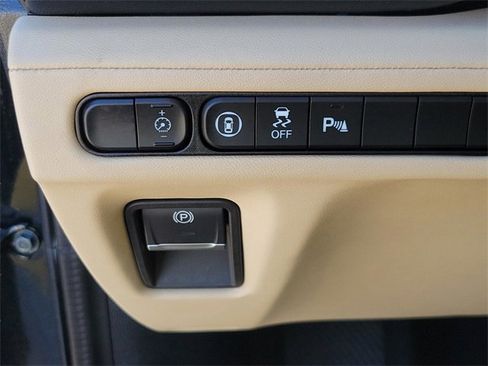 Used 2023 Acura MDX SH-AWD w/ Technology Package image 32